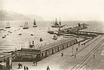 Construcción del primer muelle