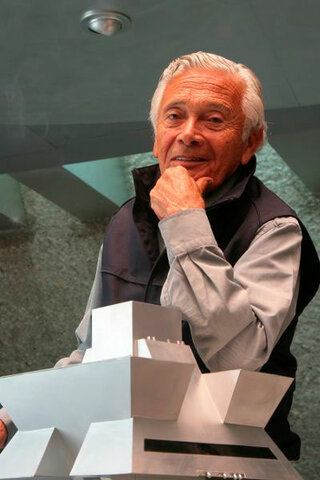 Agustín Hernández Navarro