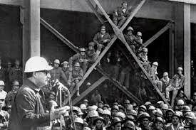 IDENTIDADES DE MINORIAS Y GRUPOS ALTERNOS