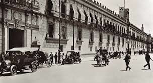 Se funda oficialmente la Unión Nacional Sinarquista.