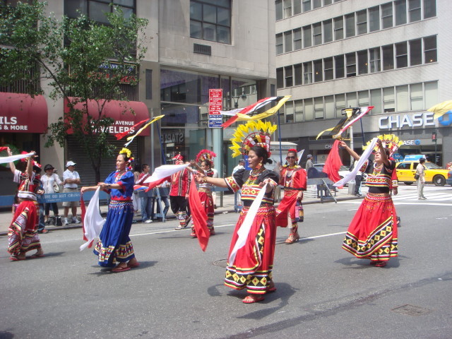 US declared the independance of the Philippines