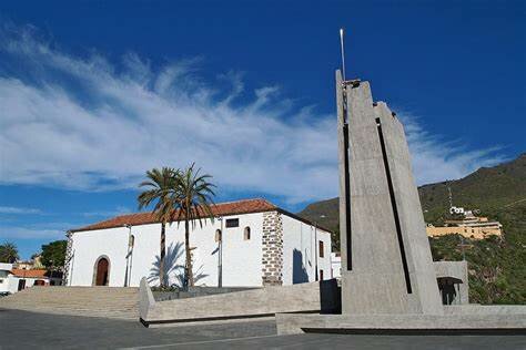 La construcción de la Iglesia de Santa Úrsula en Adeje y la creación de la parroquia de Adeje son señales de la consolidación del municipio como entidad religiosa y social.