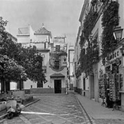 Timeline: Linea del tiempo Santa Cruz (social)