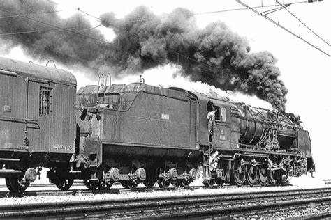 FASES DE LA REVOLUCIÓN INDUSTRIAL