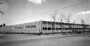 Serie de escuelas públicas