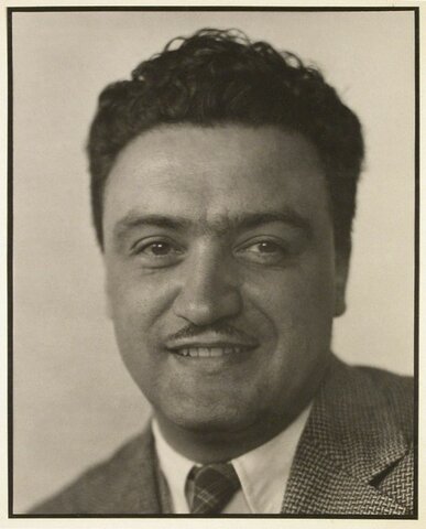 José Villagrán García