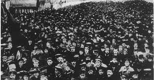 Vagues i manifestacions a favor de la revolusió Russa