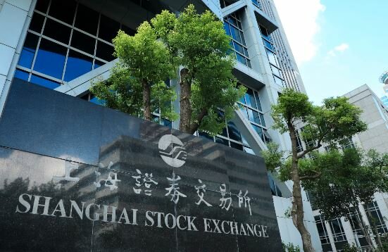 Abre la casa de valores de Shangai