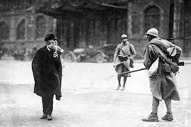 El 1918, al front Italià, els britànics, els francesos i els italians van derrotar Àustria i els seus aliats.