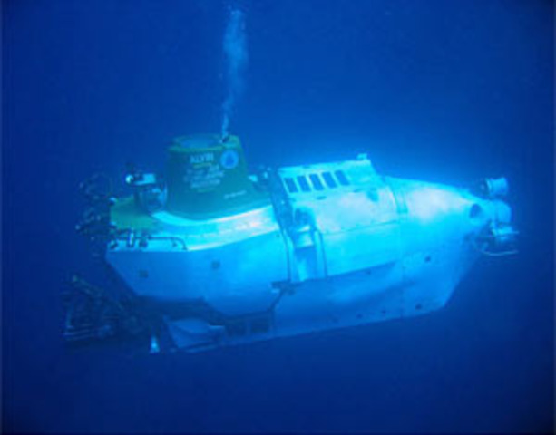 "Alvin" Discovers New Life Forms Underwater