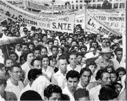 El presidente Adolfo López Mateos inició una campaña para abatir el rezago educativo y responder a las demandas sociales en cuanto a enseñanza primaria