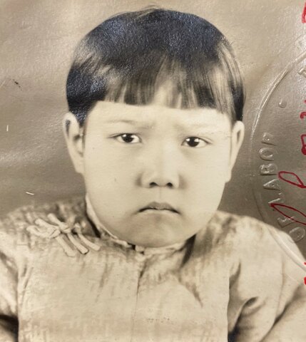 Lum Shee gives birth to Oy Jan Quock (Alice)