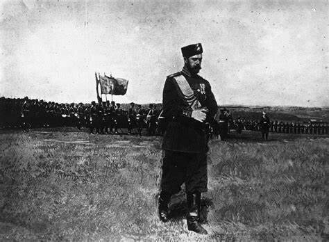 Tzar Nicholas II takes sole control of military operations