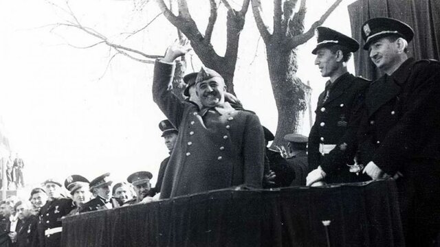 GB i França reconeixen el govern franquista