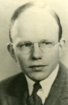 Tyler publica "Basic Principles of Curriculum and Instructión"