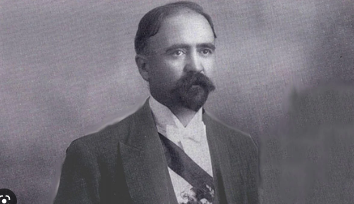 1911 - El dictador Porfirio Díaz es vencido. Francisco I. Madero asume la presidencia del país.