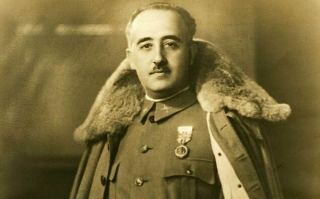 Franco va ser reconegut oficialment per França i Gran Bretanya