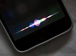 Lanzamiento de Siri de Apple.