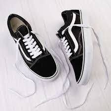 VANS OFF THE WALL