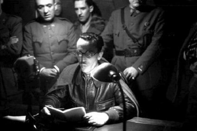 Rendición oficial de la República