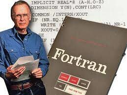 John Backus y sus compañeros en IBM, crearon el primer Fortran, el primer lenguaje de programación.