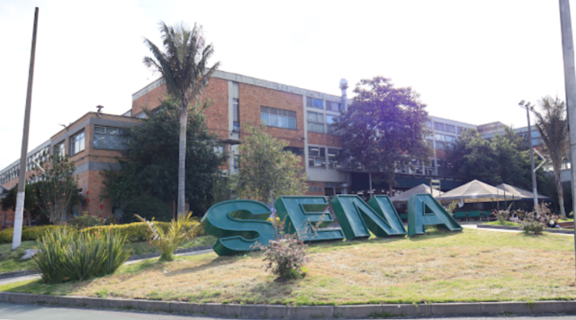 2013 - Sena " Tecnologia Administracion y Redes de Computadoras"