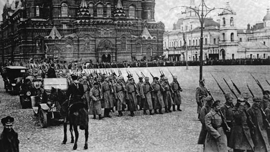 Bolsheviks Overthrow the Provisional Government and Take Control