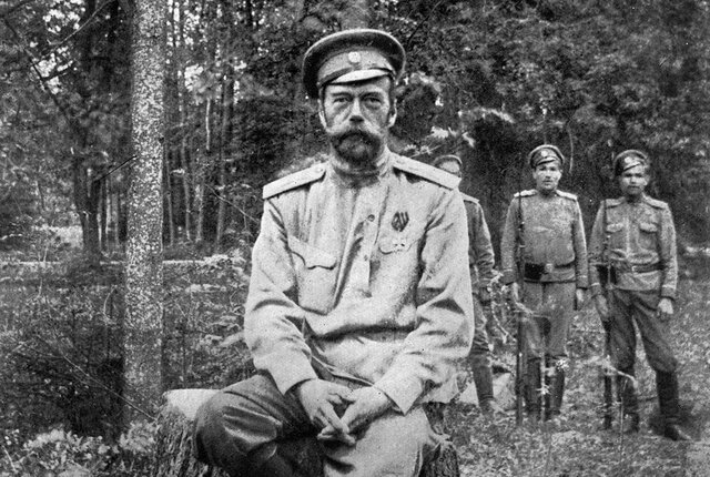 Tsar Nicholas II Takes Sole Control of Military Operations