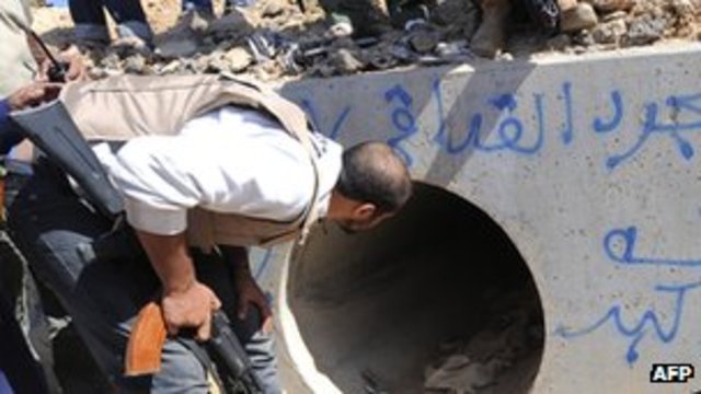 col Gaddafi is killed