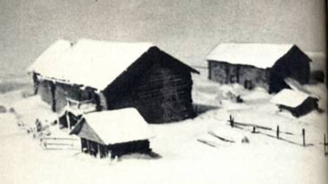 Родился в дер.Мишанинской Куростовской волости Двинского уезда Архангелогородской губернии у черносошного крестьянина помора В.Д Ломоносова и его жены Елены Ивановны,урожденной Сивковой