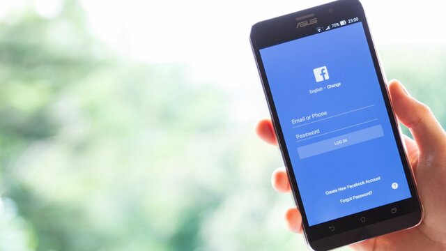 Social Media (Facebook)