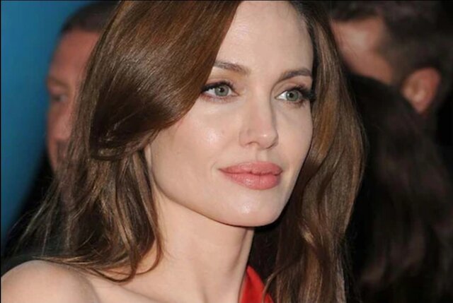 Leading Hollywood actress