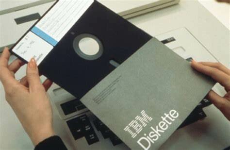 The Floppy Disk/Diskette/Memory Disk