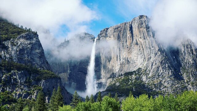 Yosemite comes under federal control