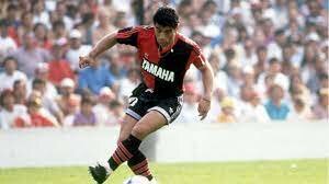 He joined Newells Old Boys.