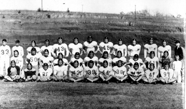 L'ville HS plays first football game-Coach is Jack Britt