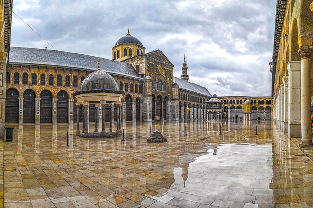 Creació del califat pels Omeia