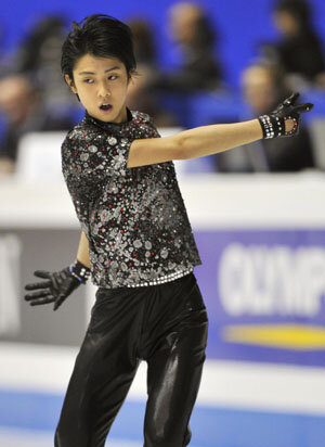 Er hat den Goldmedaillen gewonnen bei den Junior Grand Prix Final in Tokyo