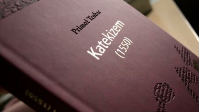 PRVI SLOVENSKI TISKANI KNJIGI