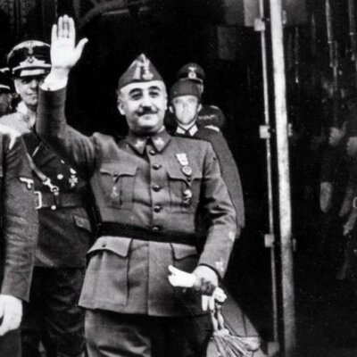 Timeline: Història del 1930 al 2020