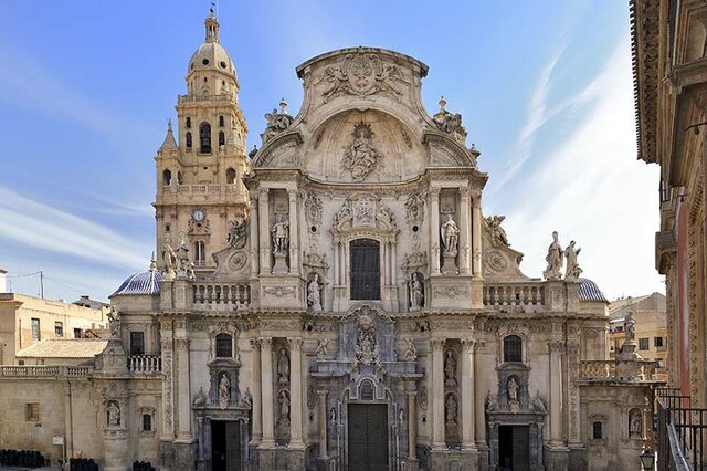 La Fachada de la Catedral de Murcia