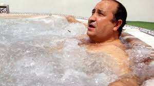 llegó a la alcaldía el empresario Jesús Gil (también presidente del Atlético de Madrid), uno de los alcaldes más controvertidos y mediáticos de la historia de España