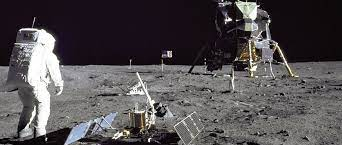 El hombre llega a la Luna