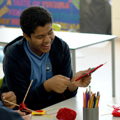 Timeline: CARACTERÍSTICAS DE LAS PEDAGOGÍAS CRÍTICAS.