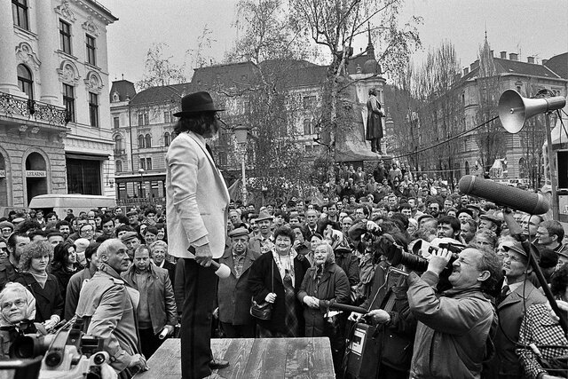 Prve večstrankarske volitve