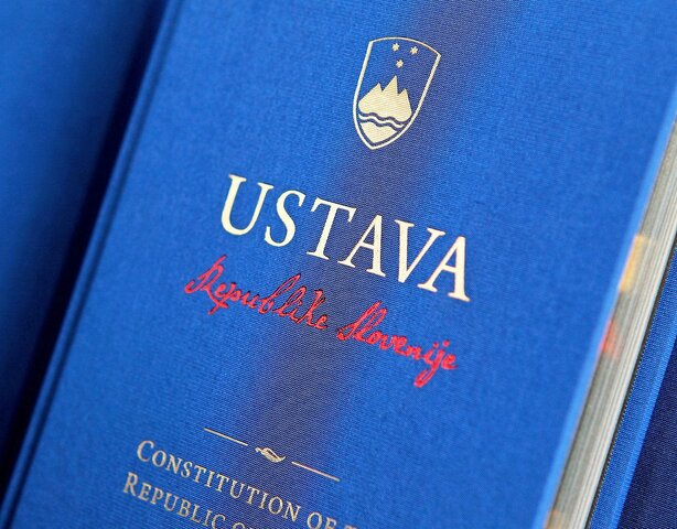 Sprejetje slovenske ustave