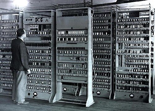 Primera computadora mecanica