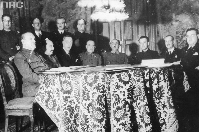 1938 - Primer Gobierno de Franco