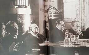 Formación de un nuevo gobierno en Madrid presidido por José Giral. Se decide entregar armas a las organizaciones sindicales y partidos de izquierda.