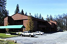 Ken and Roberta lease a building for their business